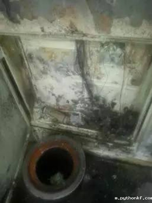 空压机报废现场